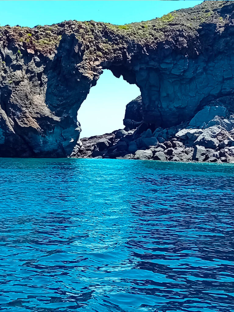 Noleggio barca con conducente a Vulcano - Eolie